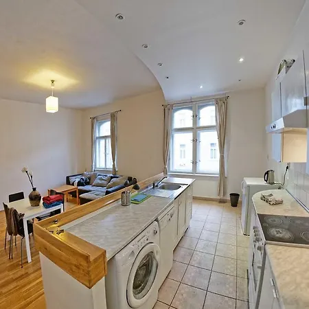 Na Kozacce 6 Apartment *