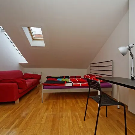Na Kozacce 6 * Praga