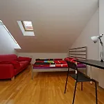 Na Kozacce 6 * Praha